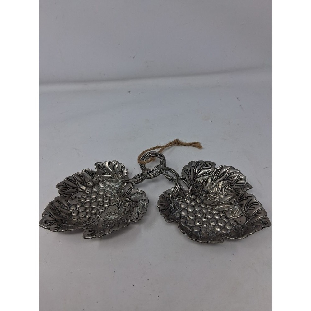 Studio Silversmiths Grapevine Leaves Candy Dish Silver Plated. W